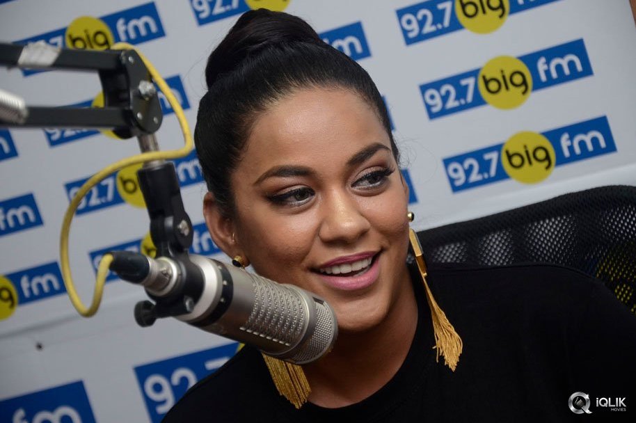 Mumaith-Khan-Birthday-Interview-At-Big-Fm